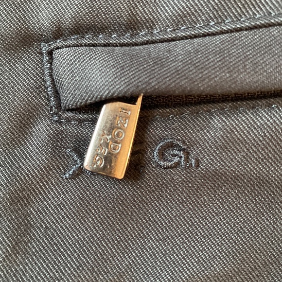 IZOD - XFG Perform X - Size W32 Black Cargo Golf, Sailing Shorts - Picture 3 of 7